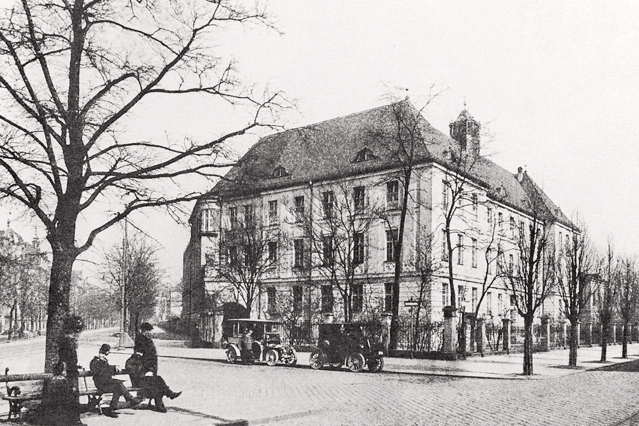 Das Dr. von Haunersche Kinderspital in einer historische Fotografie